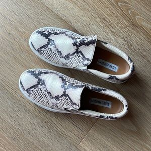 Steve Madden Womens Sneakers